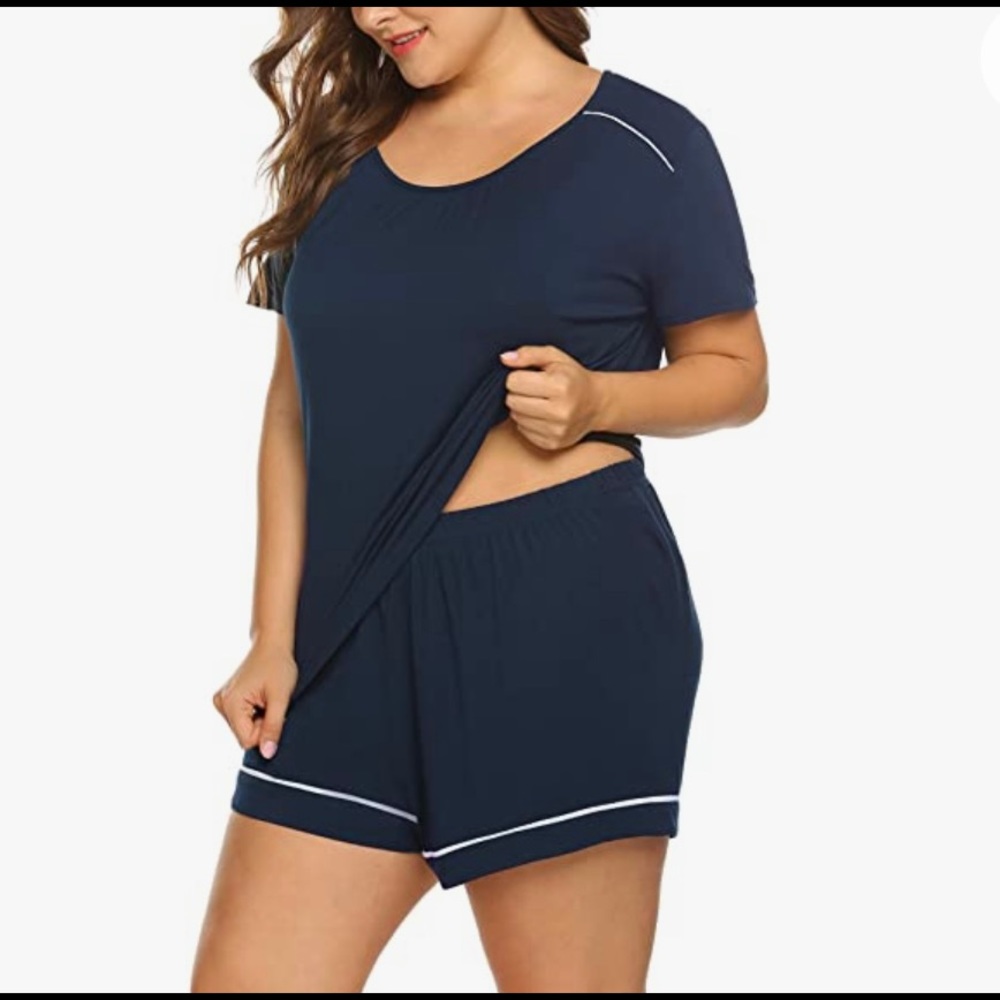 EUC In’Voland Super Soft & Cool Pajama Top & Shorts Set in Dk Blue, Size 22W